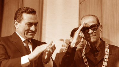 Naguib Mahfouz homage from president Moubarak